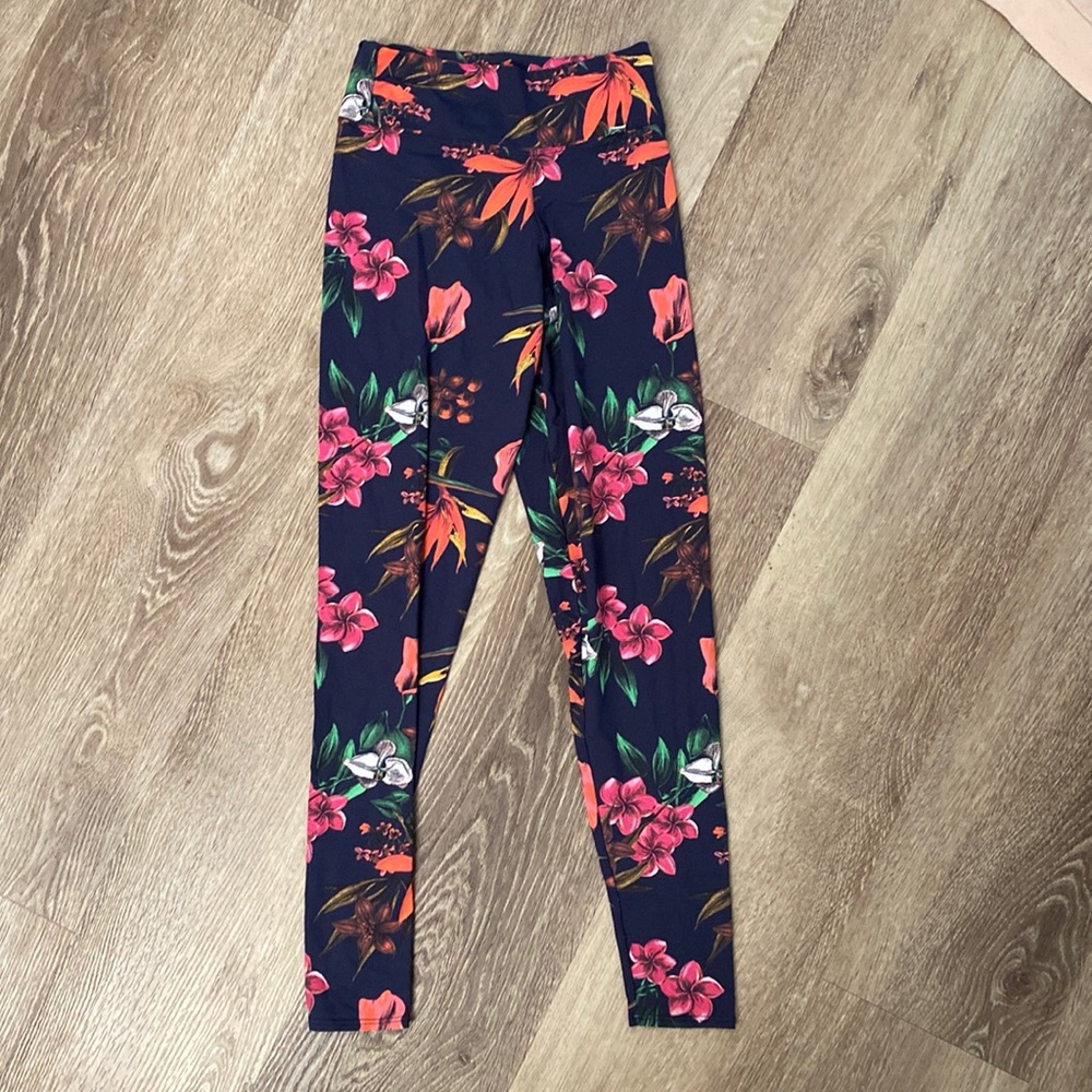 Super soft floral yoga leggings